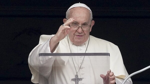 AP : After Pope Francis's death, elections for a new pope set to be held in 15 to 20 days.